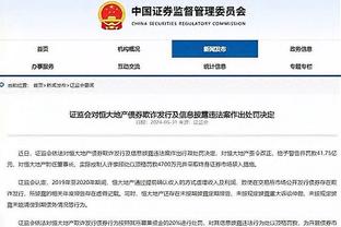 ?自己都不敢相信！C罗错失超近打门后，捂脸+原地叉腰石化